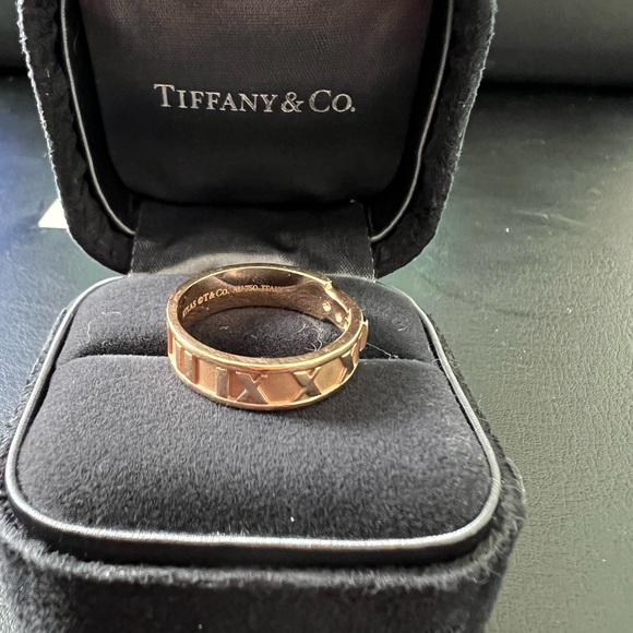 Tiffany & Co. Atlas Ring with Diamonds - Picture 4 of 7